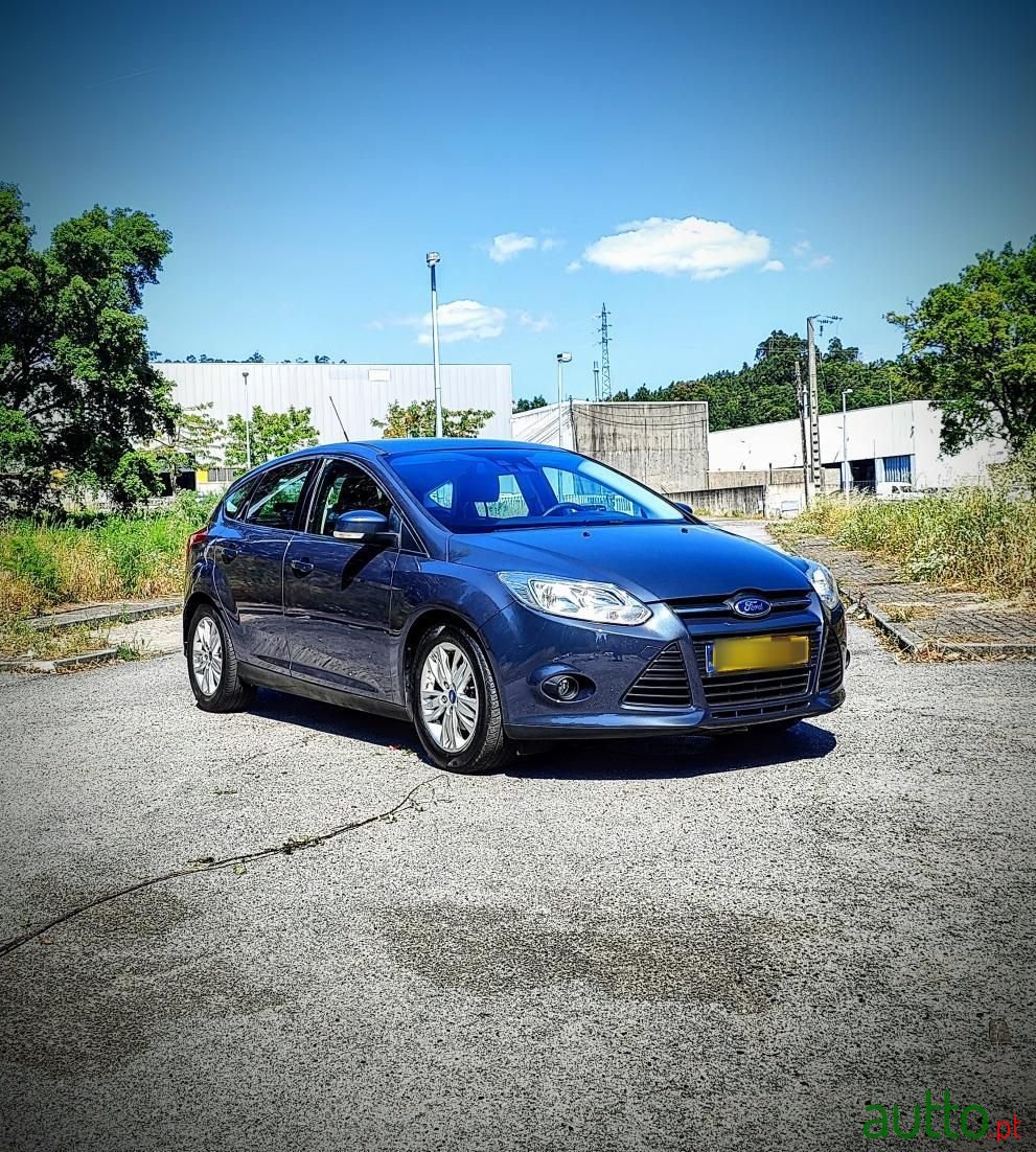 2012' Ford Focus photo #2