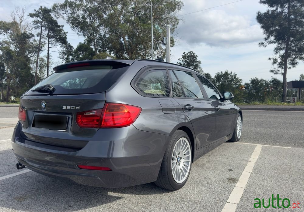 2014' BMW 320 D photo #6