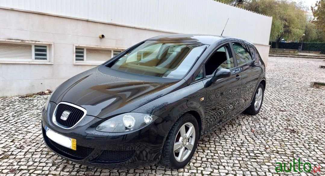 2007' SEAT Leon photo #1
