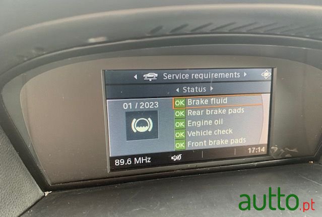 2008' BMW 520 photo #3