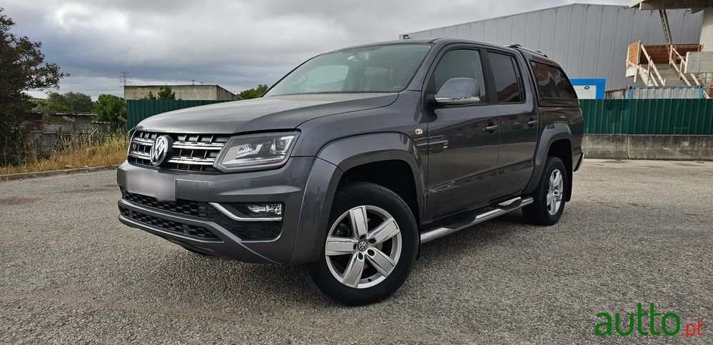 2019' Volkswagen Amarok photo #3