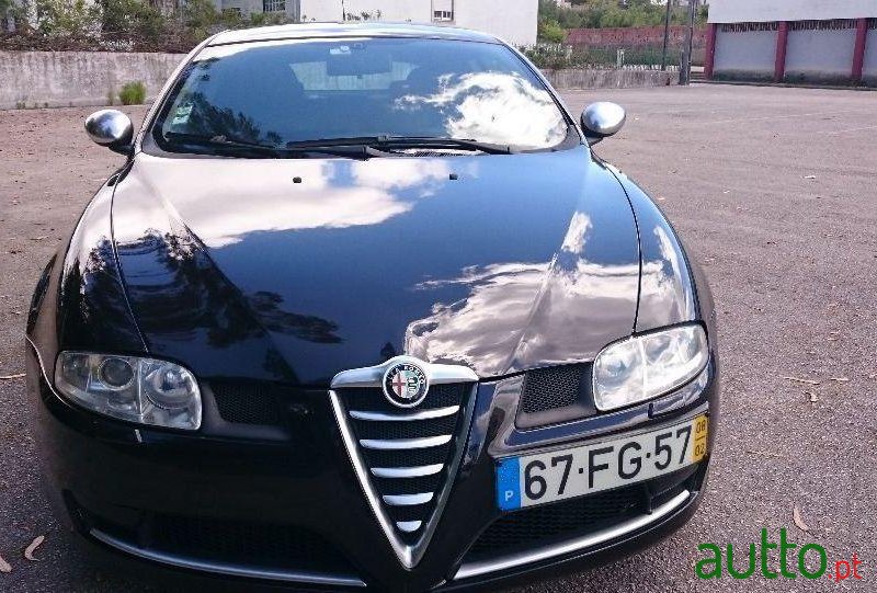 2008' Alfa Romeo GT photo #1
