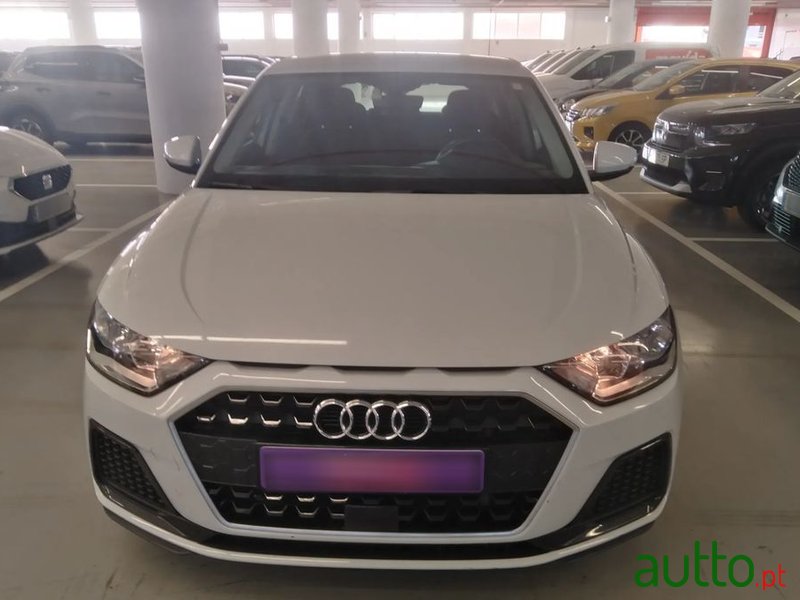 2023' Audi A1 Sportback photo #1