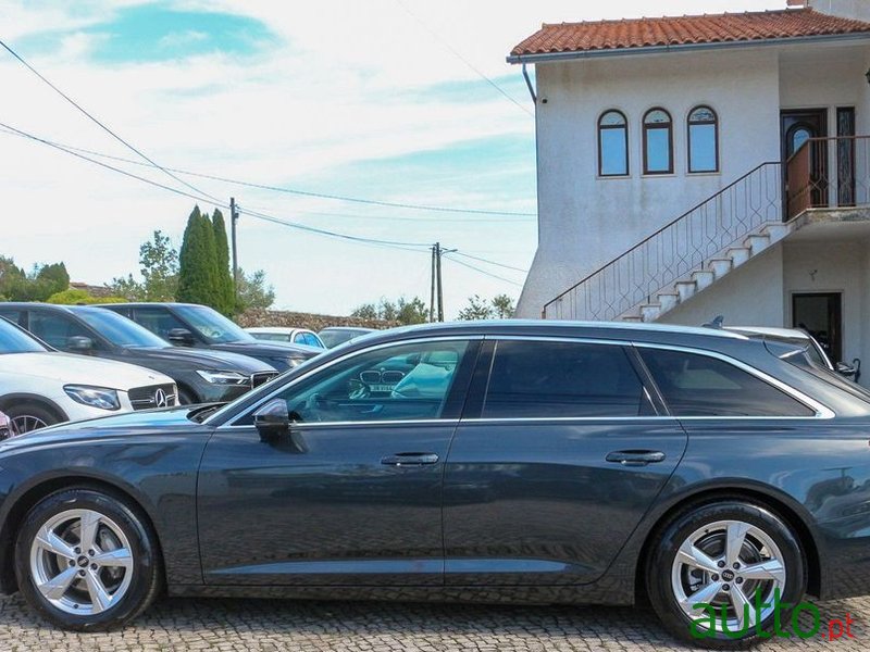 2023' Audi A6 Avant S Tronic photo #5