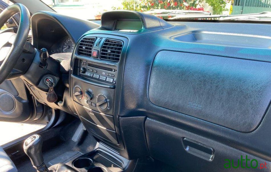 2003' Mitsubishi Space Star photo #1