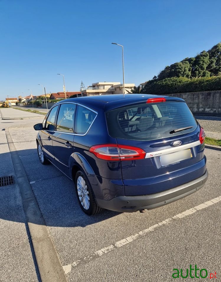 2012' Ford S-Max photo #2