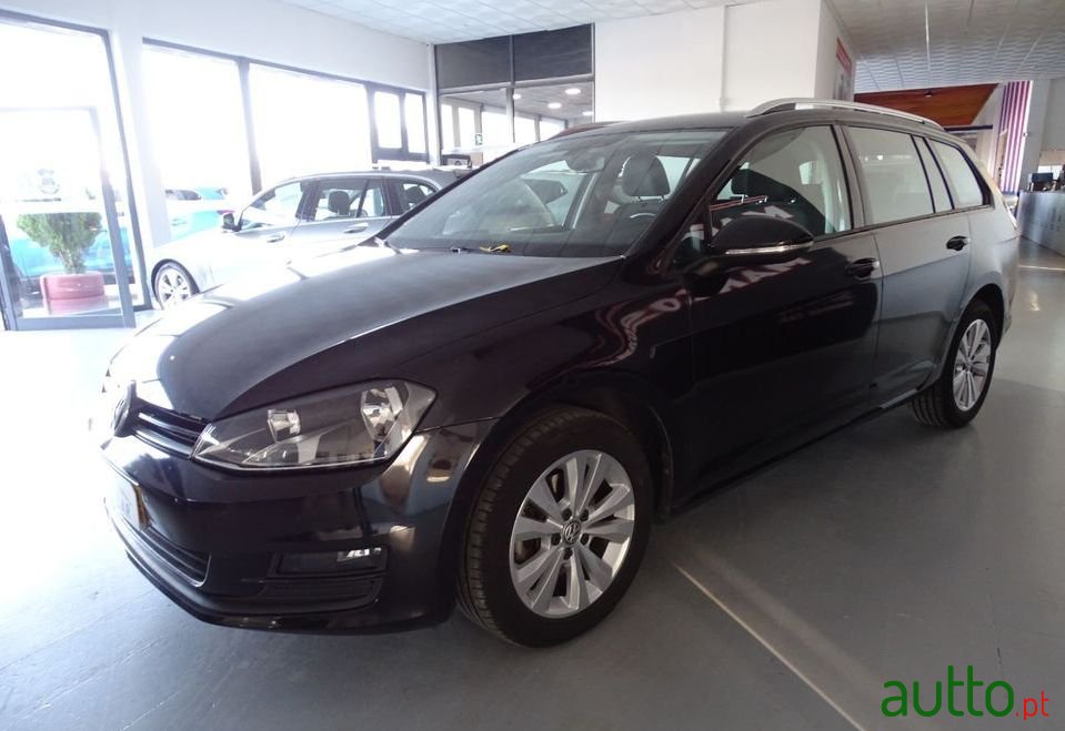 2016' Volkswagen Golf Variant photo #3