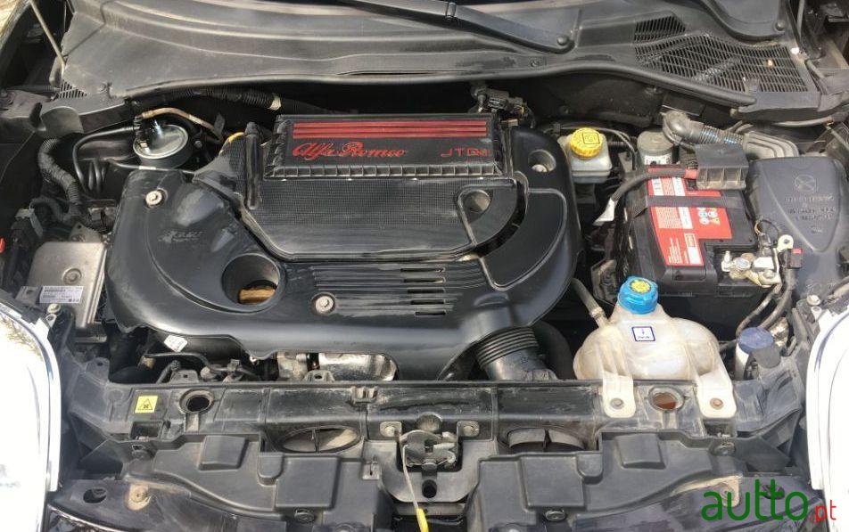 2012' Alfa Romeo MiTo photo #1