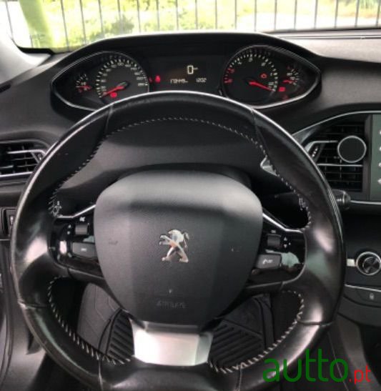 2015' Peugeot 308 Sw photo #1