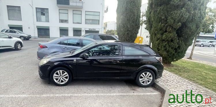 2008' Opel Astra Gtc 1.3 Cdti photo #5