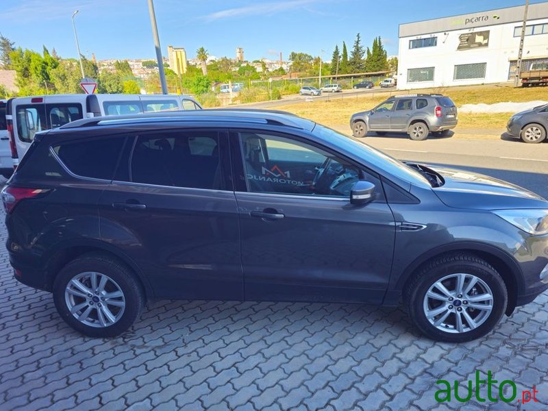 2017' Ford Kuga photo #4