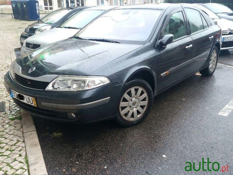 2003' Renault Laguna 1.6  16V photo #1