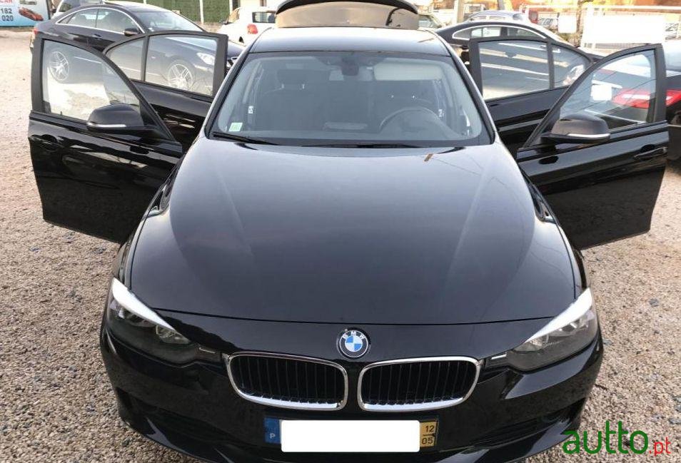 2012' BMW 320 D Eff.Line Modern photo #1