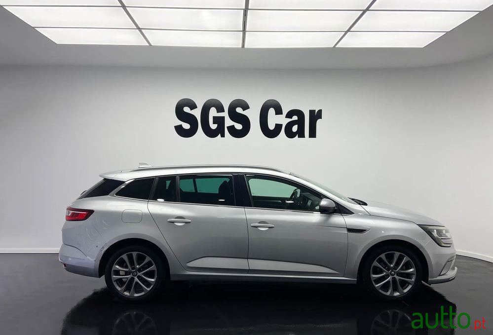 2018' Renault Megane Sport Tourer photo #5
