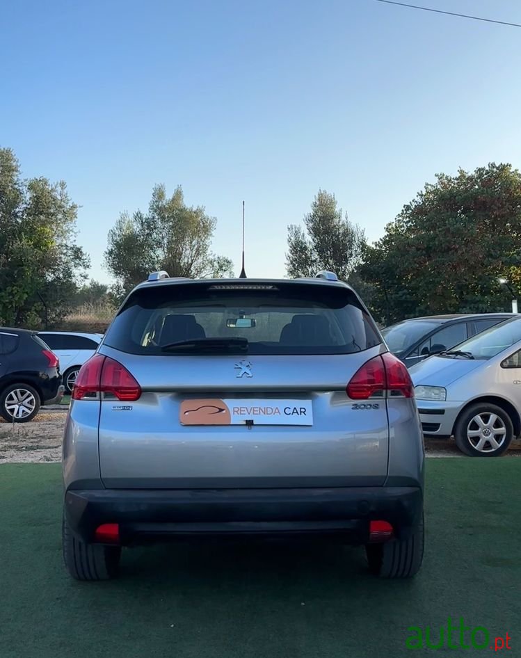 2016' Peugeot 2008 photo #3