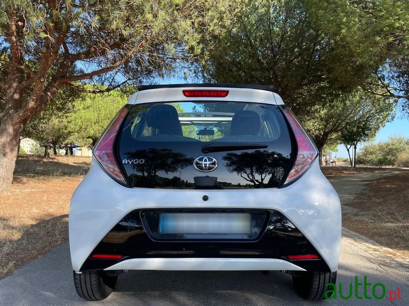 2018' Toyota Aygo 1.0 X-Wave photo #6