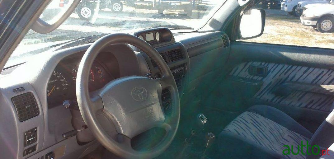 1999' Toyota Land Cruiser photo #4