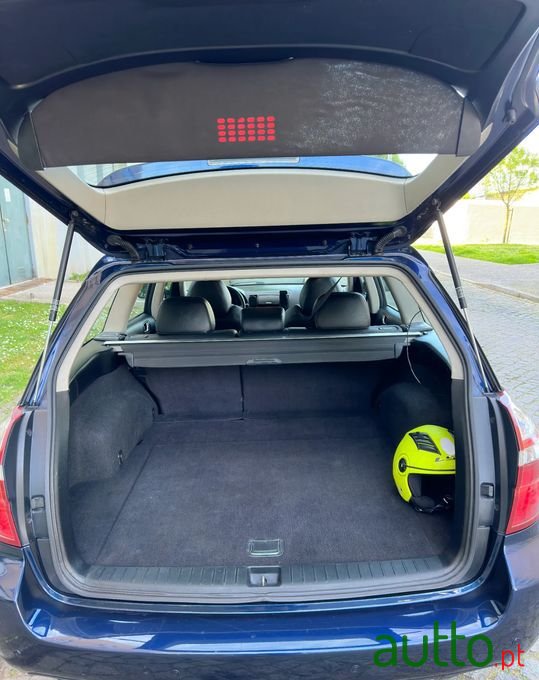 2009' Subaru Legacy photo #6