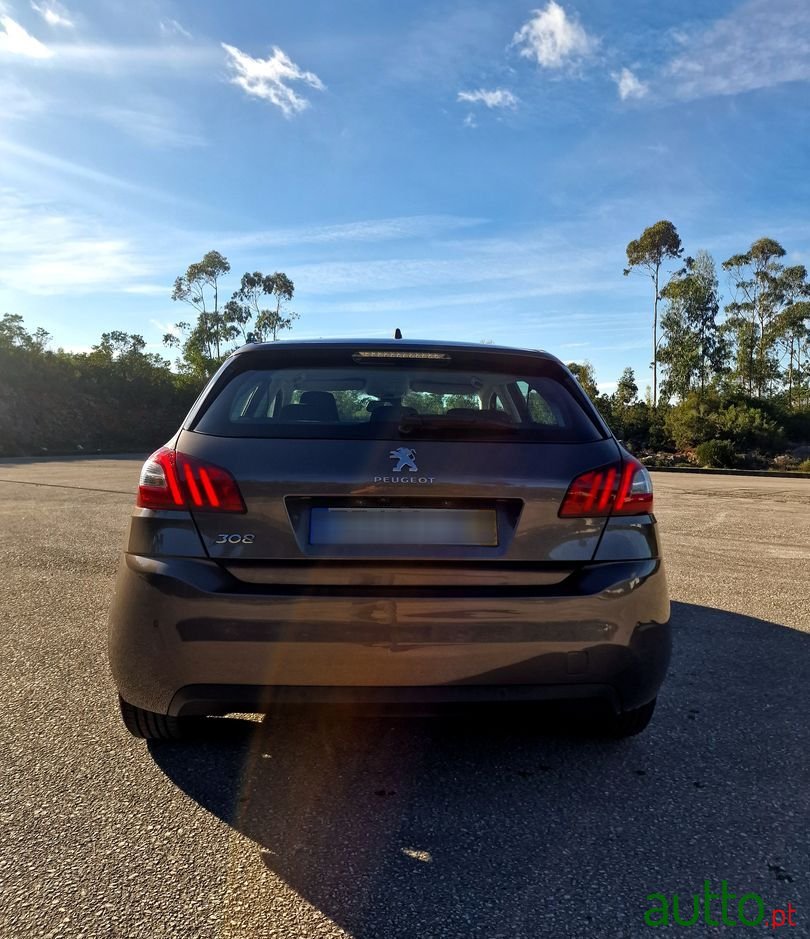 2014' Peugeot 308 1.6 Bluehdi Allure photo #4