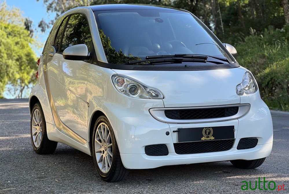 2010' Smart Fortwo photo #2