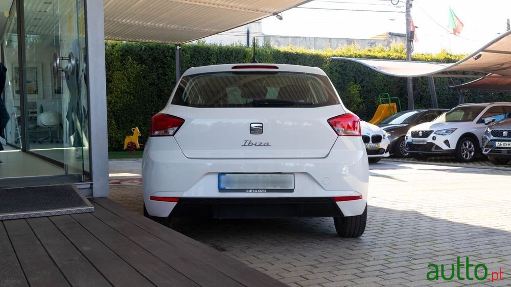 2022' SEAT Ibiza 1.0 Style photo #3
