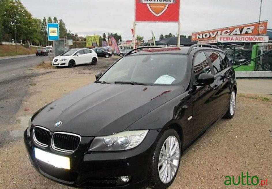 2009' BMW 318 D Touring Dynamic photo #2