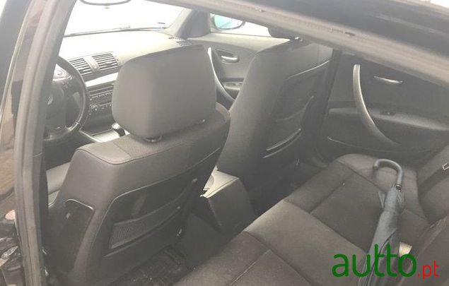 2006' BMW 120 photo #4