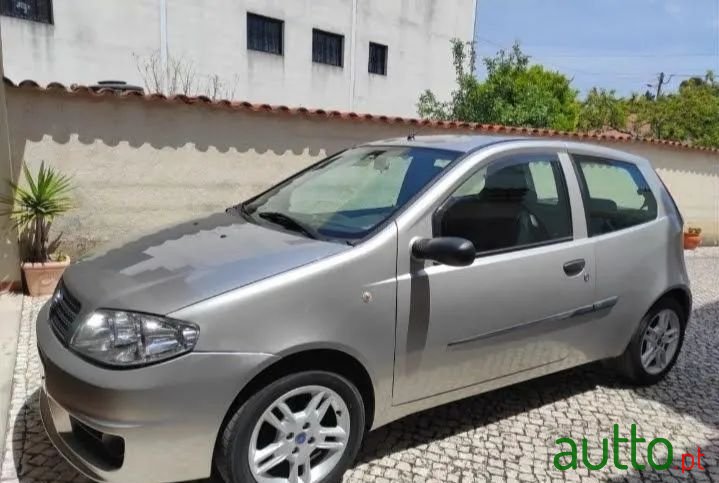 2004' Fiat Punto 1.2 60 Sound photo #3