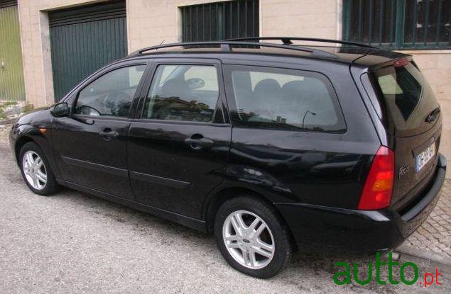 2000' Ford Focus Sw photo #1