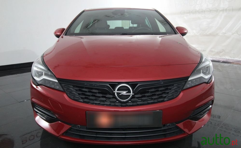 2019' Opel Astra photo #2