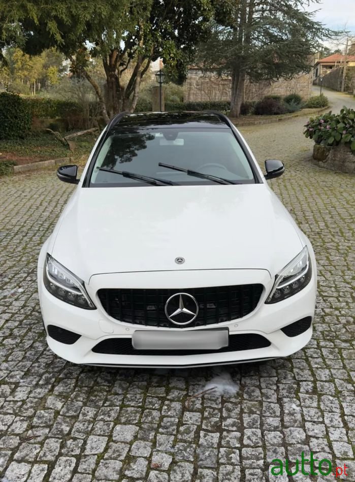 2020' Mercedes-Benz Classe C photo #4