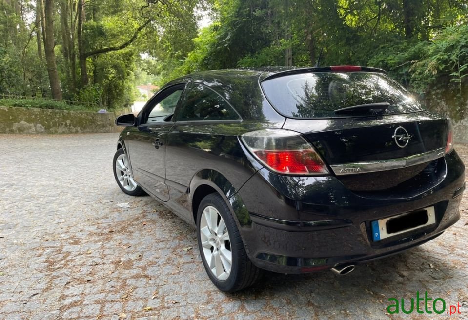 2008' Opel Astra Gtc photo #4