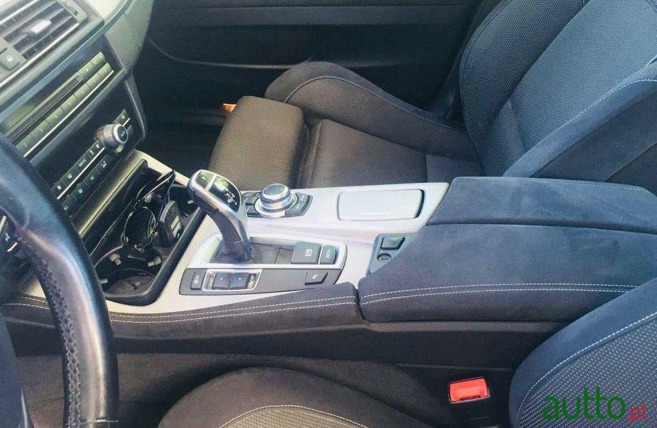 2013' BMW 520 Ver-D-Pack-M-Auto photo #1