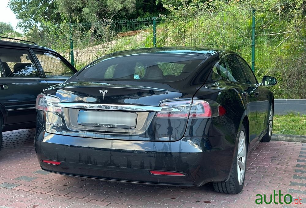 2017' Tesla Model S Standard photo #6