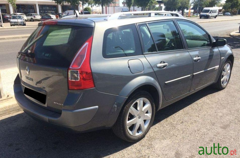 2006' Renault Megane Break photo #2