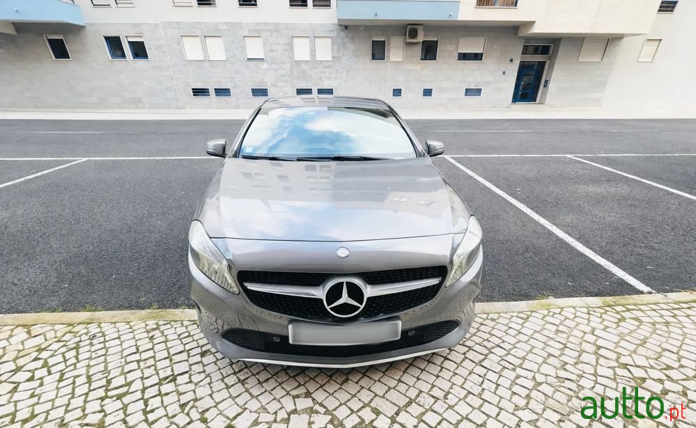 2016' Mercedes-Benz Classe A photo #1