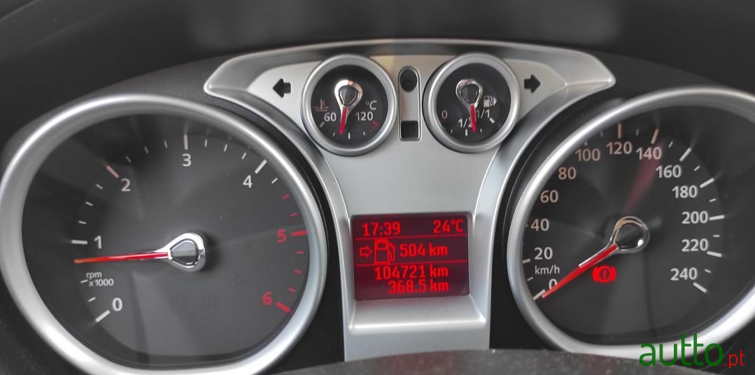 2009' Ford Focus Sw photo #4