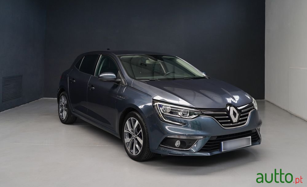 2017' Renault Megane 1.5 Dci Bose Edition photo #1