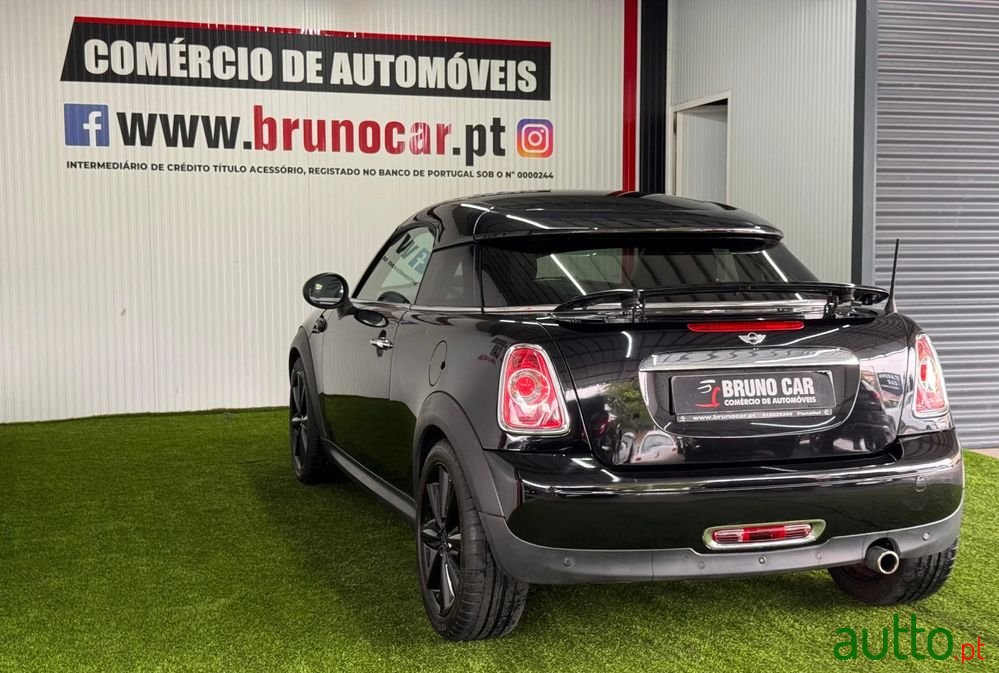 2013' MINI Coupé Cooper photo #5