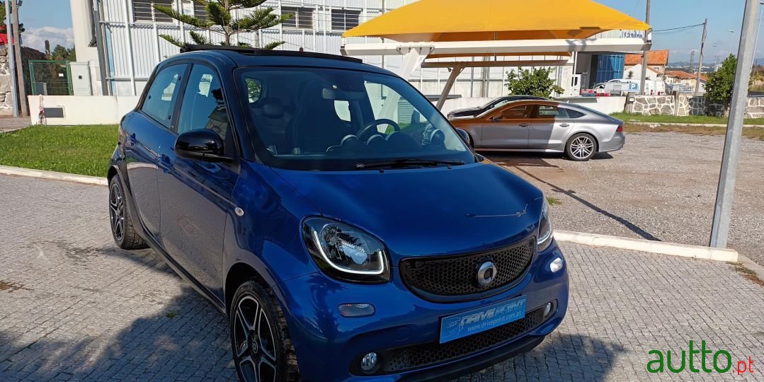 2015' Smart Forfour photo #3