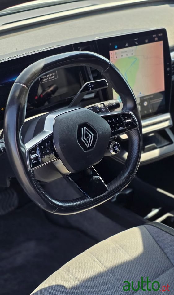 2022' Renault Megane E-Tech photo #5
