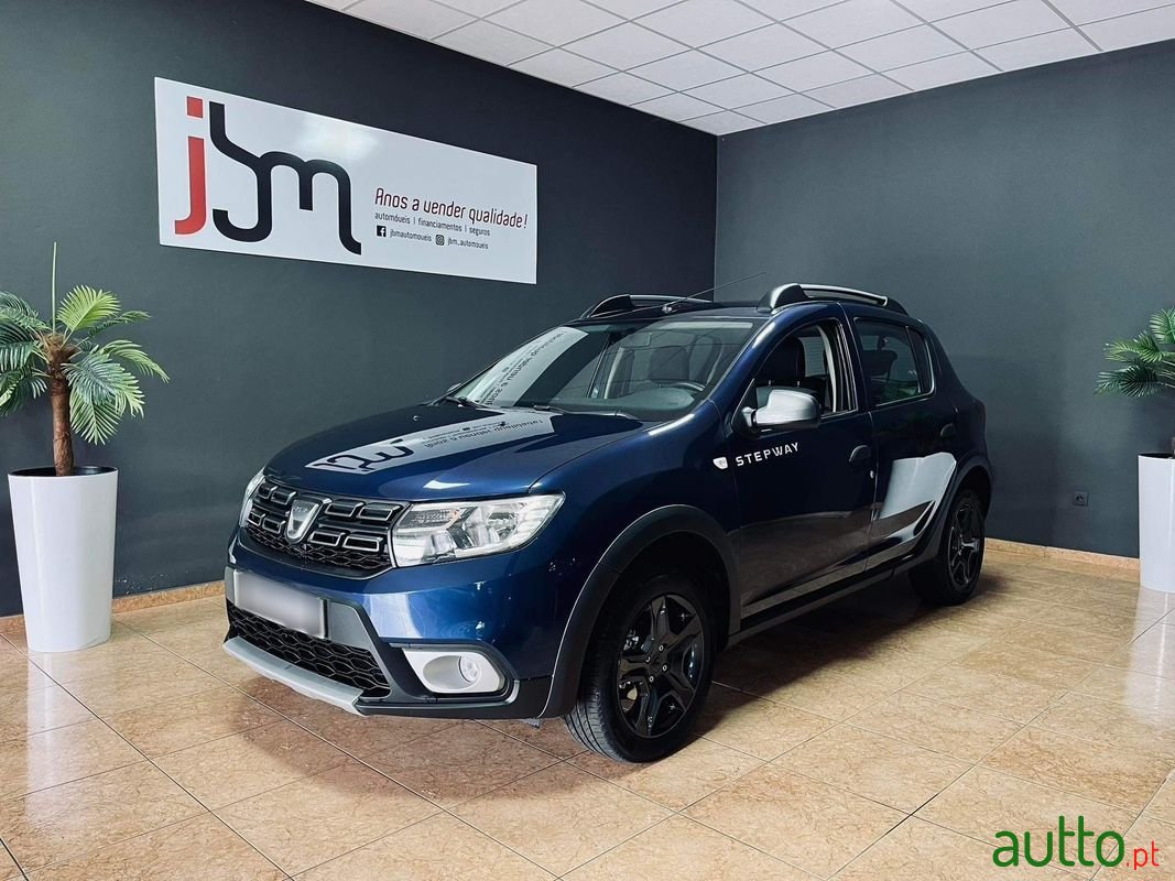 2017' Dacia Sandero photo #1