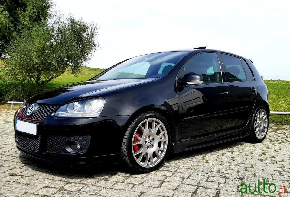 2007' Volkswagen Golf photo #3