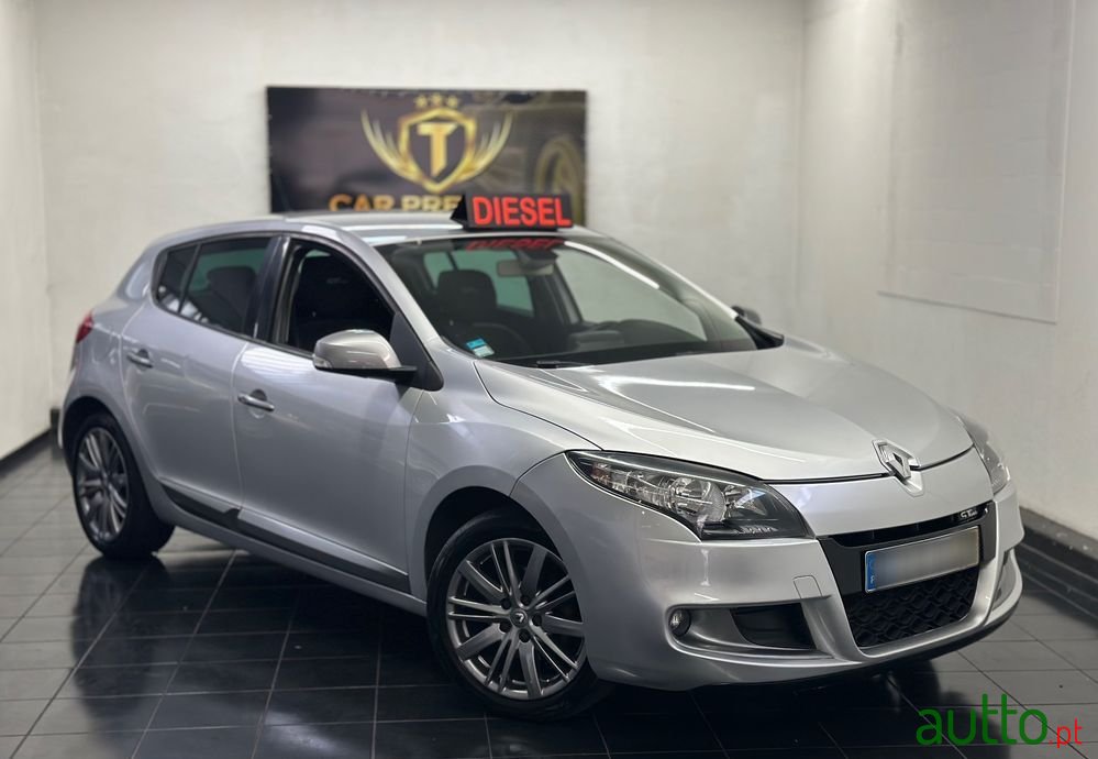 2011' Renault Megane 1.5 Dci Gt Line photo #2