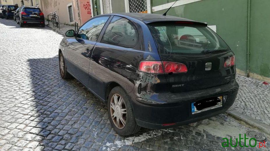 2004' SEAT Ibiza 1.4 Tdi Signo photo #2