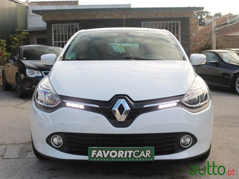 2016' Renault Clio photo #6