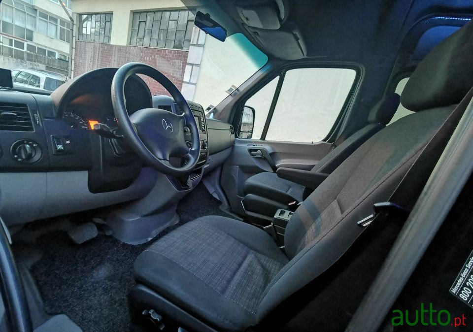 2015' Mercedes-Benz Sprinter photo #7