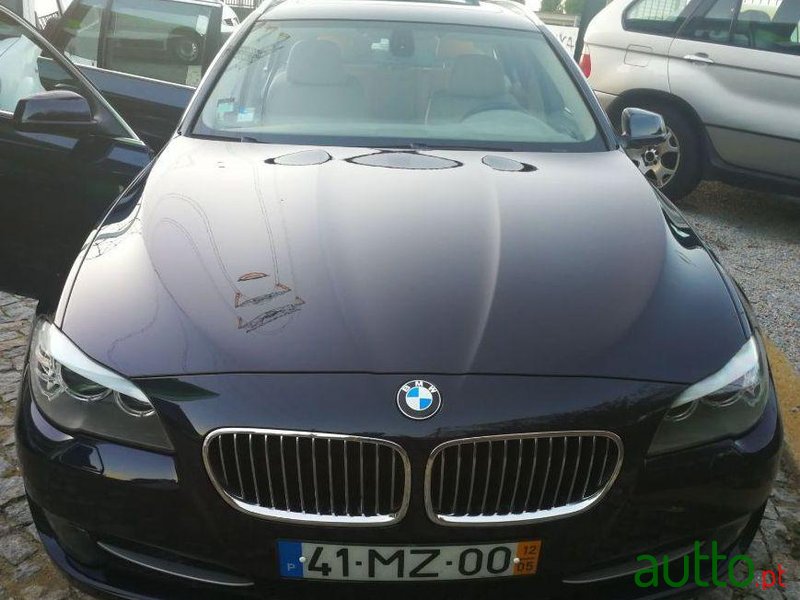 2012' BMW 520 photo #1