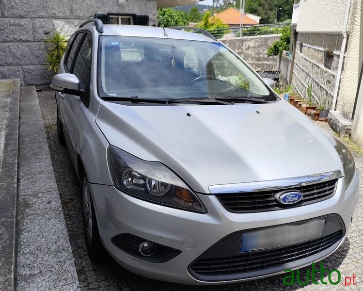2008' Ford Focus Sw photo #1