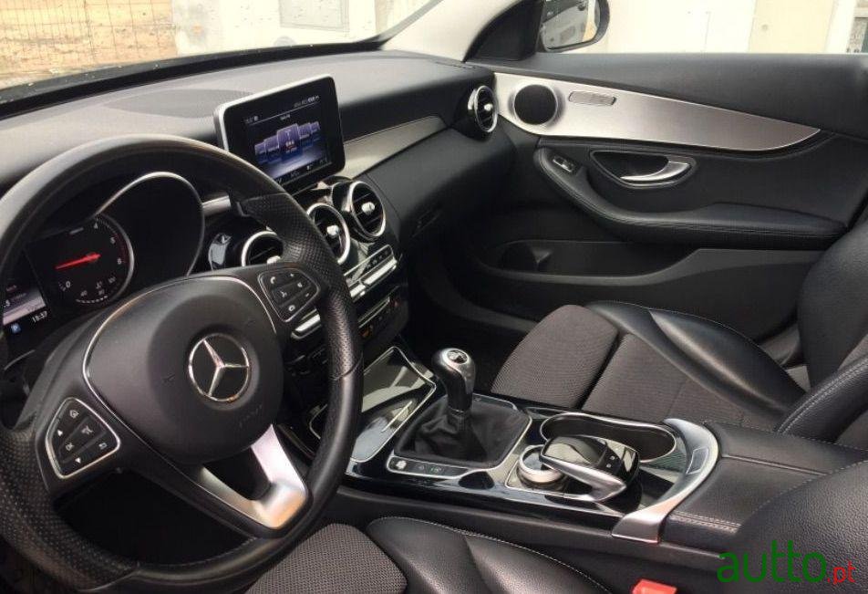 2015' Mercedes-Benz C-200 photo #4